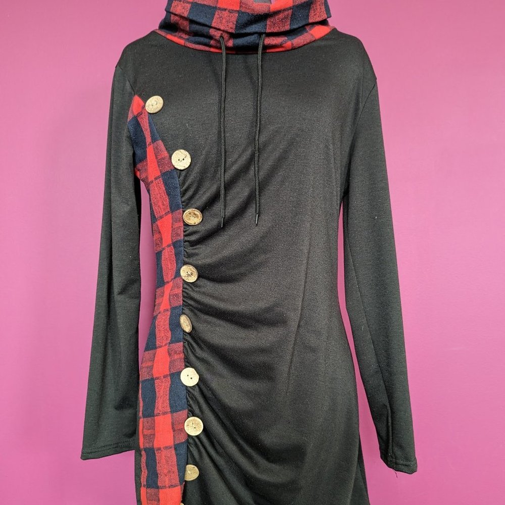 Plaid and black button detail tunic